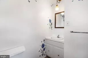 7103 Salem Park Cir, Mechanicsburg, PA 17050 - Photo 19