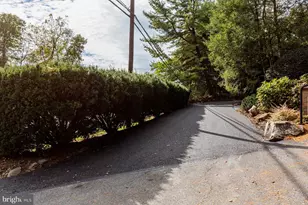 908 W Walnut St, Wormleysburg, PA 17043 - Photo 27