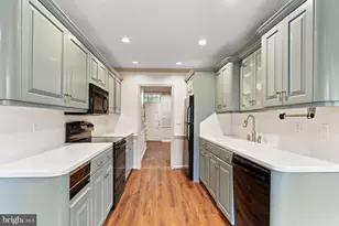 48 Devonshire Square, Mechanicsburg, PA 17050 - Photo 9