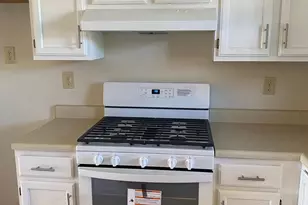 1052 Rebecca St, Carlisle, PA 17013 - Photo 5