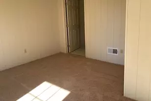 1052 Rebecca St, Carlisle, PA 17013 - Photo 15