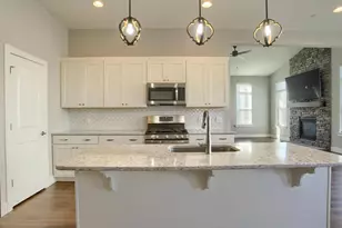 787 Aurora Dr, Mechanicsburg, PA 17055 - Photo 11