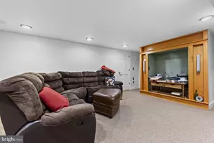 517 W Main St, Mechanicsburg, PA 17055 - Photo 31