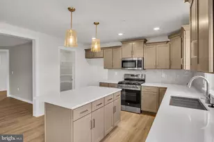 2141 S Autumn Chase Dr, Mechanicsburg, PA 17055 - Photo 3