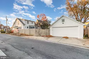 923 N College St, Carlisle, PA 17013 - Photo 27