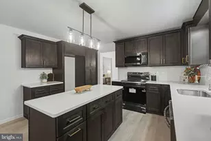 1006 Sheffield Ave, Mechanicsburg, PA 17055 - Photo 3