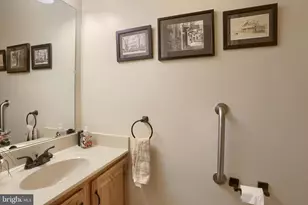 1402 Red Maple Ct, New Cumberland, PA 17070 - Photo 17