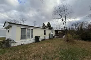 20 Coral Dr, Carlisle, PA 17013 - Photo 1