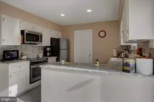 300 Acre Dr, Carlisle, PA 17013 - Photo 21