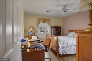 300 Acre Dr, Carlisle, PA 17013 - Photo 29