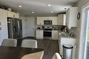 233 Woodridge Dr, Shippensburg, PA 17257 - Photo 3