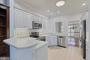 545 Bridgeview Dr, Lemoyne, PA 17043 - Photo 17