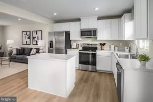 21 Debra Ln, Carlisle, PA 17013 - Photo 3