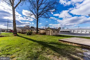 100 B St, Carlisle, PA 17015 - Photo 15