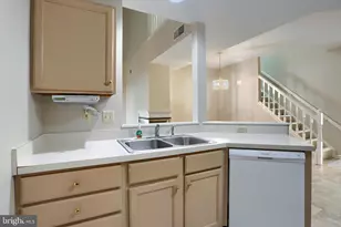 484 Brighton Pl, Mechanicsburg, PA 17055 - Photo 13