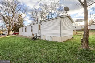 21 Walnut Ln, Carlisle, PA 17015 - Photo 23