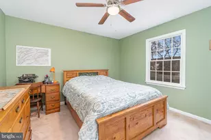 911 Magnolia Dr, Enola, PA 17025 - Photo 17