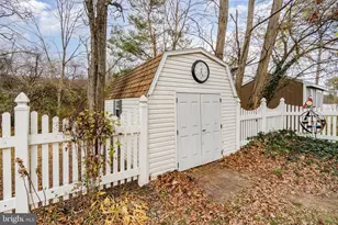 911 Magnolia Dr, Enola, PA 17025 - Photo 25