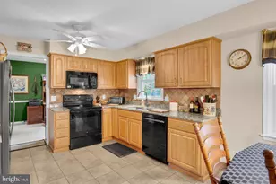 882 Hawthorn Ave, Mechanicsburg, PA 17055 - Photo 11