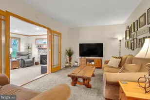 882 Hawthorn Ave, Mechanicsburg, PA 17055 - Photo 5