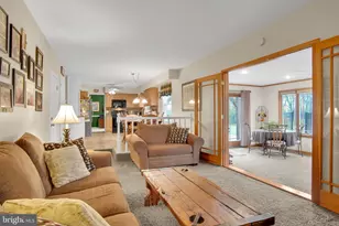 882 Hawthorn Ave, Mechanicsburg, PA 17055 - Photo 7