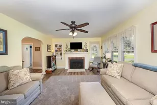 21 Charles St, Carlisle, PA 17013 - Photo 11