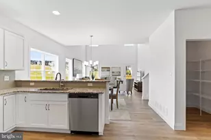 667 Brittany Dr, Mechanicsburg, PA 17055 - Photo 5