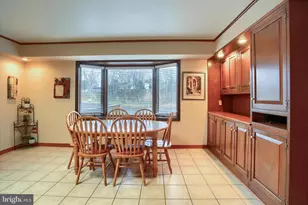 516 Lamp Post Ln, Camp Hill, PA 17011 - Photo 9