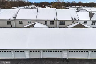 6 Jamestown Square, Mechanicsburg, PA 17050 - Photo 57