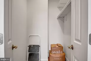 6 Jamestown Square, Mechanicsburg, PA 17050 - Photo 37