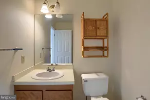 1066 W Foxcroft Dr, Camp Hill, PA 17011 - Photo 13