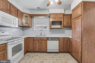 7131 Salem Park Cir, Mechanicsburg, PA 17050 - Photo 13