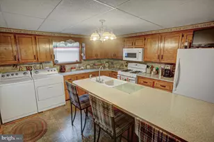 28 S Washington St, Shippensburg, PA 17257 - Photo 13