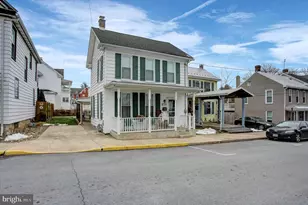 28 S Washington St, Shippensburg, PA 17257 - Photo 3