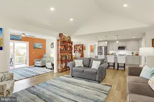 2075 Spring Wood Ln, Mechanicsburg, PA 17055 - Photo 9