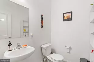 911 Ashfield Dr, Carlisle, PA 17015 - Photo 15