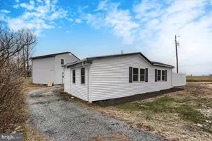 393 Sherwood Dr, Carlisle, PA 17015 - Photo 35