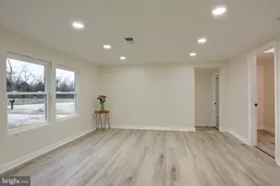 393 Sherwood Dr, Carlisle, PA 17015 - Photo 13