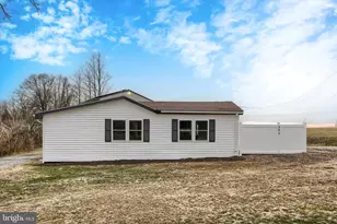 393 Sherwood Dr, Carlisle, PA 17015 - Photo 37