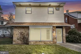 137 S 32nd St, Camp Hill, PA 17011 - Photo 1