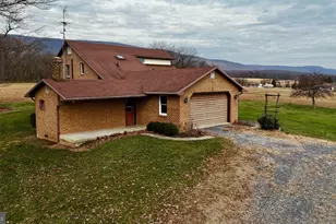 11 Carpenter Ln, Newburg, PA 17240 - Photo 3