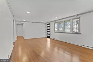 1913 Maplewood Dr, Carlisle, PA 17013 - Photo 7