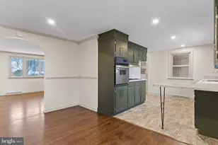 1913 Maplewood Dr, Carlisle, PA 17013 - Photo 11