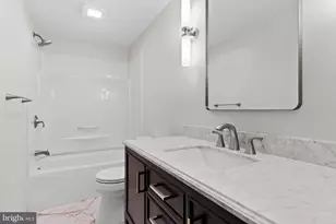 1913 Maplewood Dr, Carlisle, PA 17013 - Photo 21