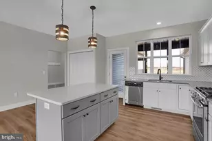 121 Despina Dr, Mechanicsburg, PA 17055 - Photo 3