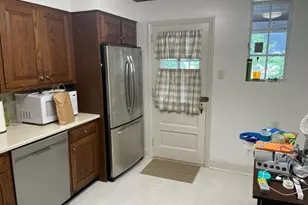 411 N 4th St, Lemoyne, PA 17043 - Photo 7