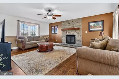 520 Nursery Dr. N, Mechanicsburg, PA 17055 - Photo 9