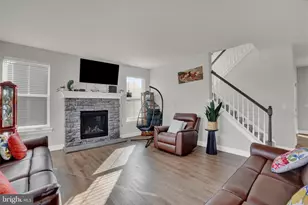 2072 N Autumn Chase Dr, Mechanicsburg, PA 17055 - Photo 11