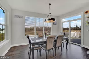 2072 N Autumn Chase Dr, Mechanicsburg, PA 17055 - Photo 9