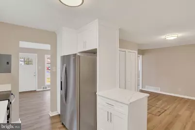 16 Essex Road, Camp Hill, PA 17011 - Photo 9